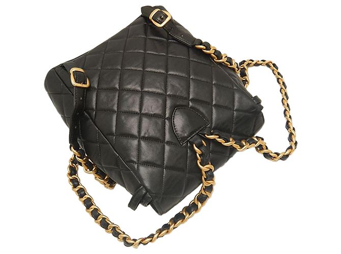 Chanel Duma Rucksack aus gestepptem schwarzem Lammleder Größe Medium - Ansicht 14