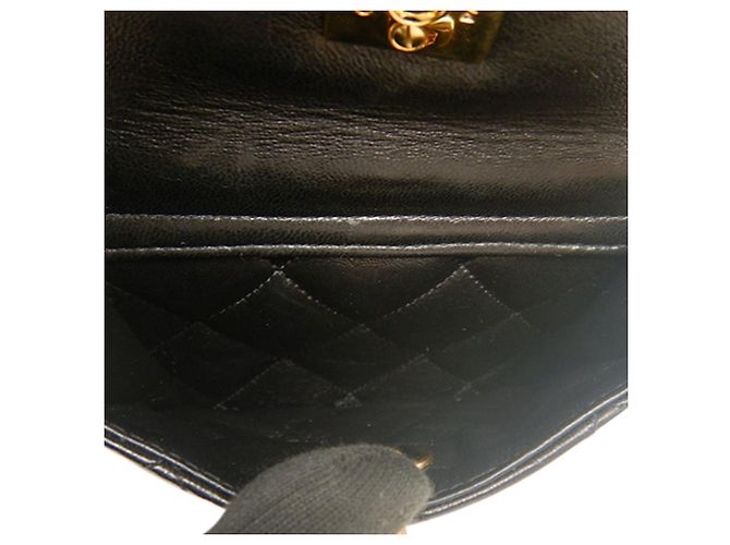 Chanel Duma Rucksack aus gestepptem schwarzem Lammleder Größe Medium - Ansicht 6