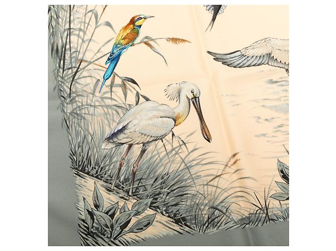 Sciarpa in seta Hermès Beige Halte en Camargue 90 - vista 8