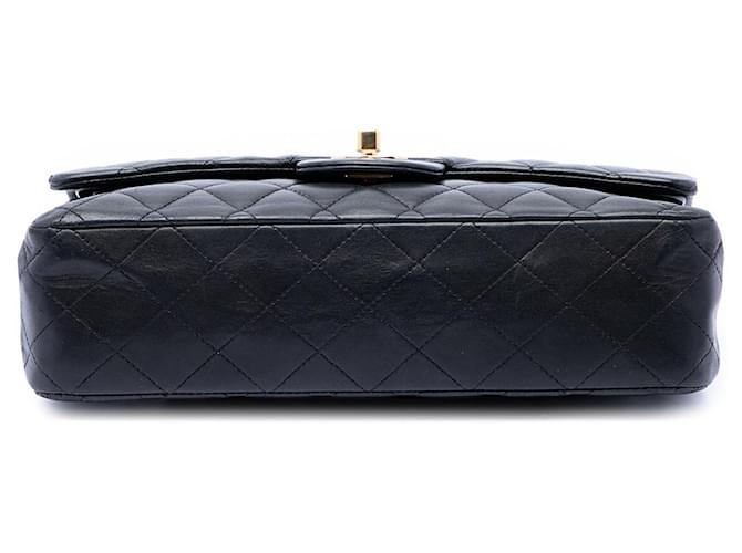 Chanel Black Medium Classic Lambskin Double Flap Nero - vista 3