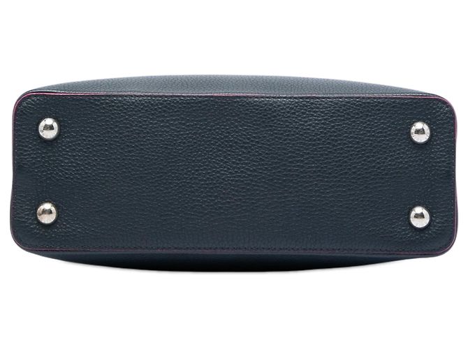 Louis Vuitton Capucines BB in pelle Taurillon blu Blu scuro - vista 3
