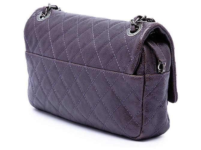 Chanel Purple Medium Quilted Iridescent Caviar Easy Flap Púrpura Morado oscuro - vista 2