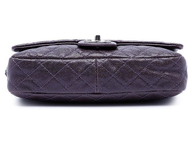 Chanel Purple Medium Quilted Iridescent Caviar Easy Flap Púrpura Morado oscuro - vista 3