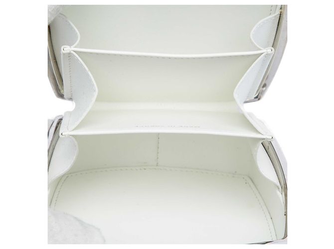Clutch Beauty Case in Capretto Patentato Bianco Chanel con Catena - vista 4