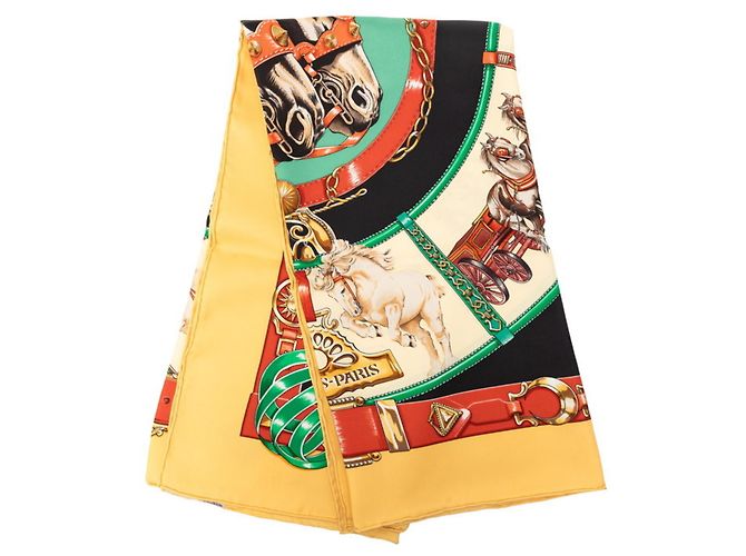 Hermès Hermes Carre 90 CHEVAUX DE TRAIT Schal Mehrfarben Gelb - Ansicht 2