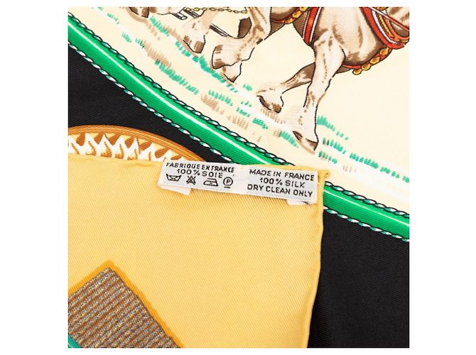 Hermès Hermes Carre 90 CHEVAUX DE TRAIT Schal Mehrfarben Gelb - Ansicht 8