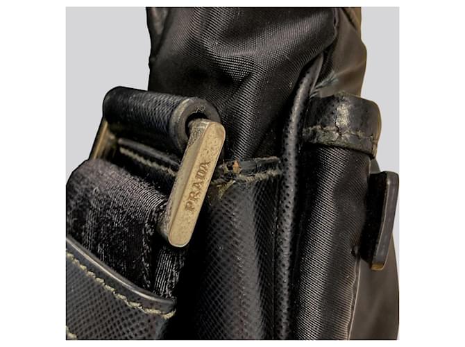 Borsa a tracolla e messenger con placca logo Triangle di Prada Nero - vista 9