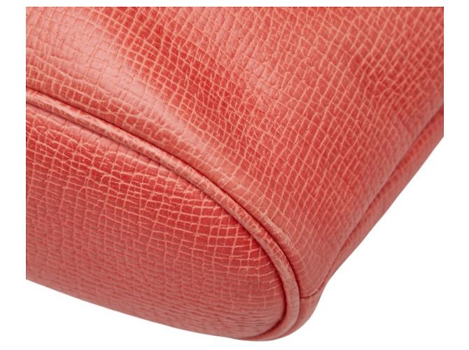 Loewe Rucksack mit Klappe aus rotem Prägeleder - Ansicht 4