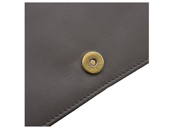 Portafoglio Boy Chain di Chanel in grigio Marrone - vista 7