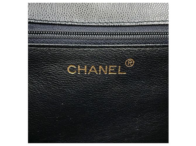 Borsa a tracolla Chanel in pelle di vitello martellata nera Nero - vista 15