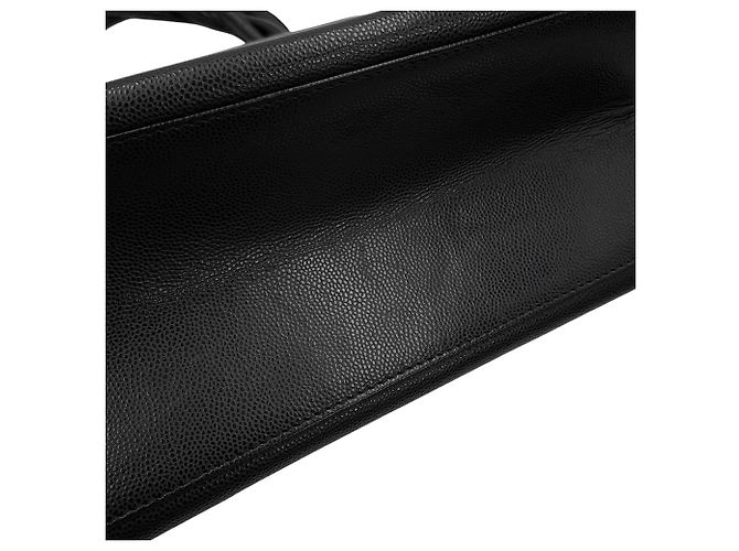 Borsa a tracolla Chanel in pelle di vitello martellata nera Nero - vista 8
