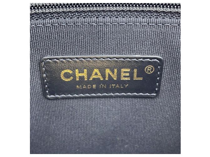 Borsa a tracolla con catena bianca Chanel Bianco - vista 15