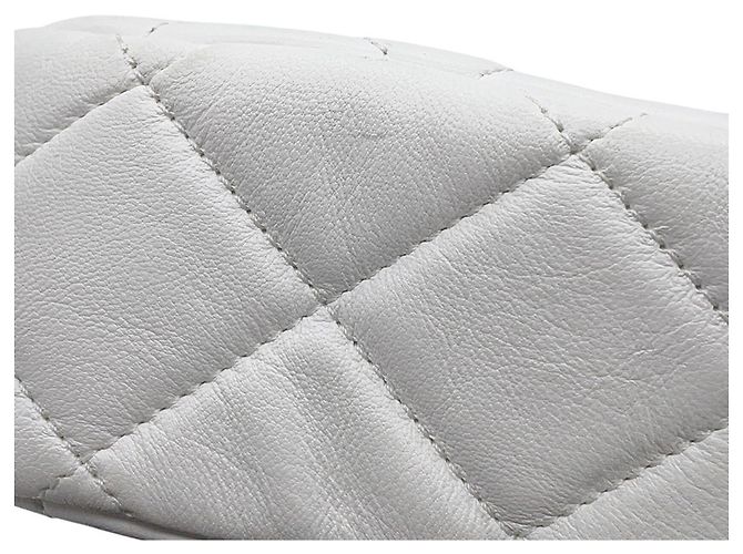Borsa a tracolla con catena bianca Chanel Bianco - vista 8