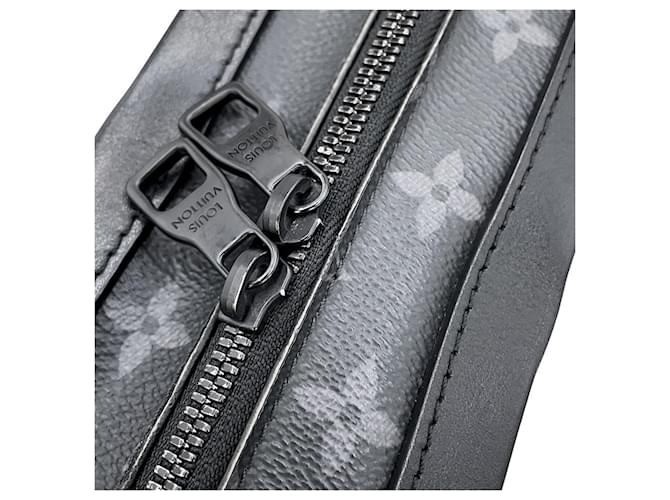 Borsa a tracolla Louis Vuitton Monogram Eclipse Soft Trunk Nero Monogramma - vista 11