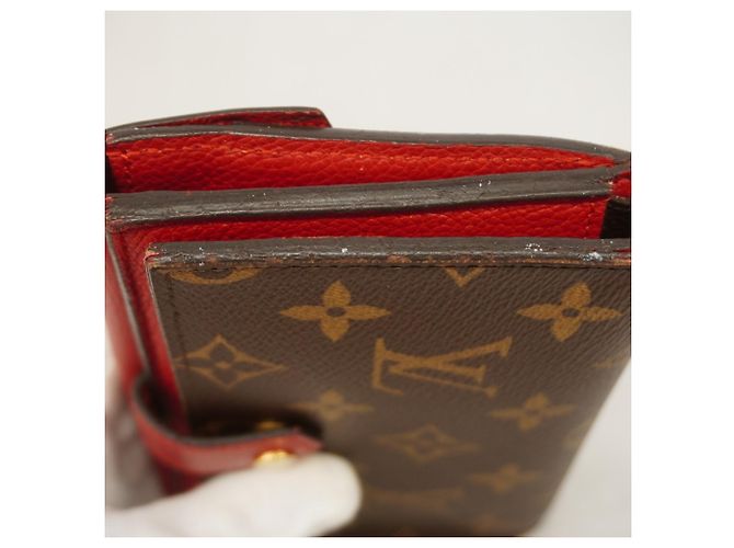 Cartera Compacta Louis Vuitton Monogram Pallas en Cerise Fucsia - vista 7