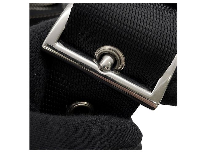 Borsa a tracolla in pelle nera Prada Nero - vista 15