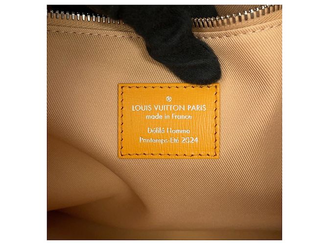 Borsa Tote in pelle zafferano Louis Vuitton D'oro - vista 14