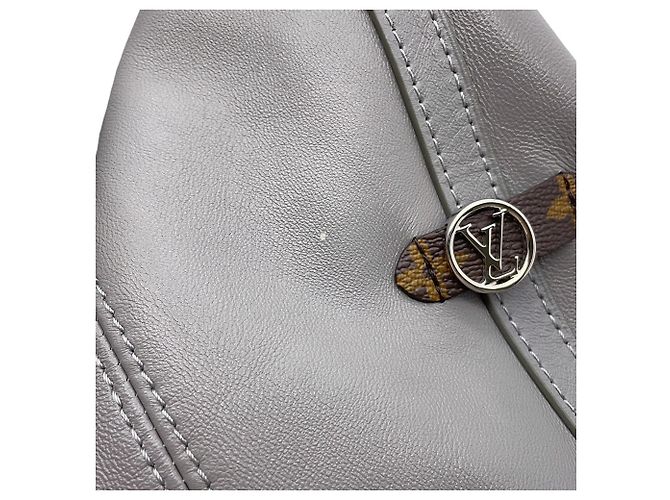 Borsa Louis Vuitton Carryall Vibe MM Marrone Multicolore - vista 15