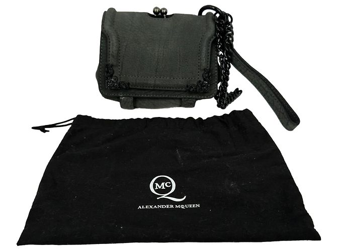 Borsa a tracolla con patta e catena Alexander Mcqueen in pelle grigia Grigio - vista 14