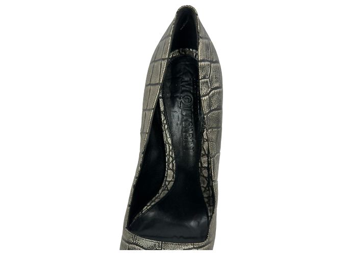 Alexander Mcqueen Croc-Embossed Peep-Toe Pumps in Grey Leather - view 11