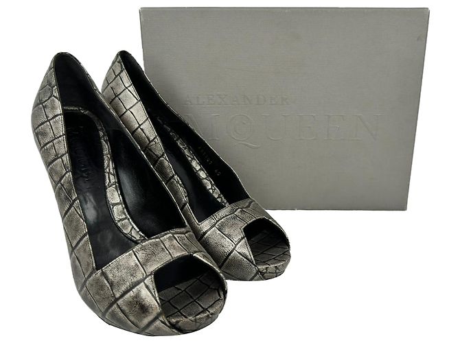 Alexander Mcqueen Croc-Embossed Peep-Toe Pumps in Grey Leather - view 16