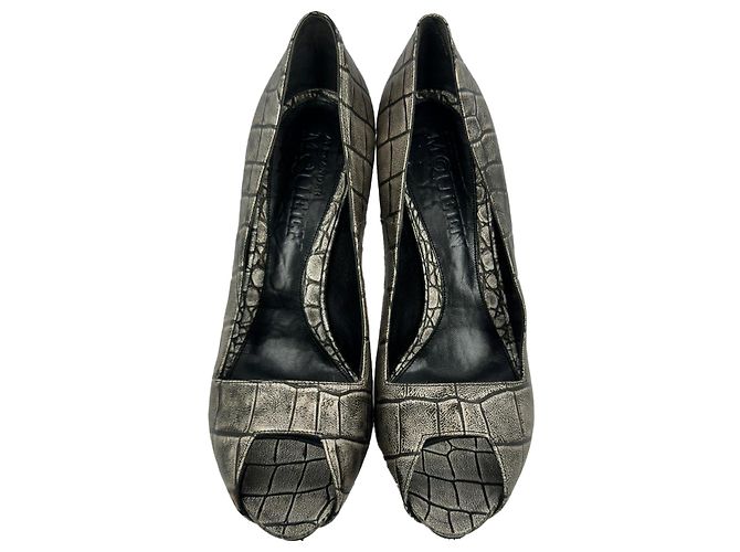 Alexander Mcqueen Croc-Embossed Peep-Toe Pumps in Grey Leather - view 3