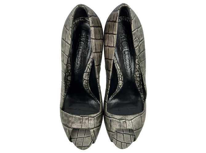Alexander Mcqueen Croc-Embossed Peep-Toe Pumps in Grey Leather - view 4