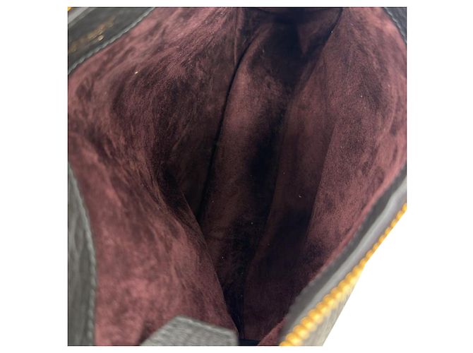 Petit sac à bandoulière Knight de Burberry en cuir de veau noir - vue 11