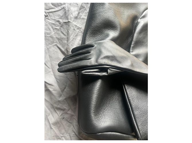 Balenciaga Borsa in pelle nera con foro circolare Nero - vista 12