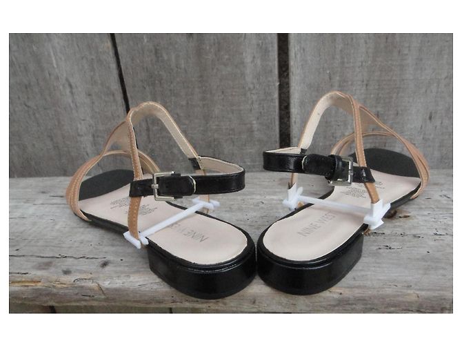 Nine West Sandali Piatti in Pelle Marrone Nero - vista 4
