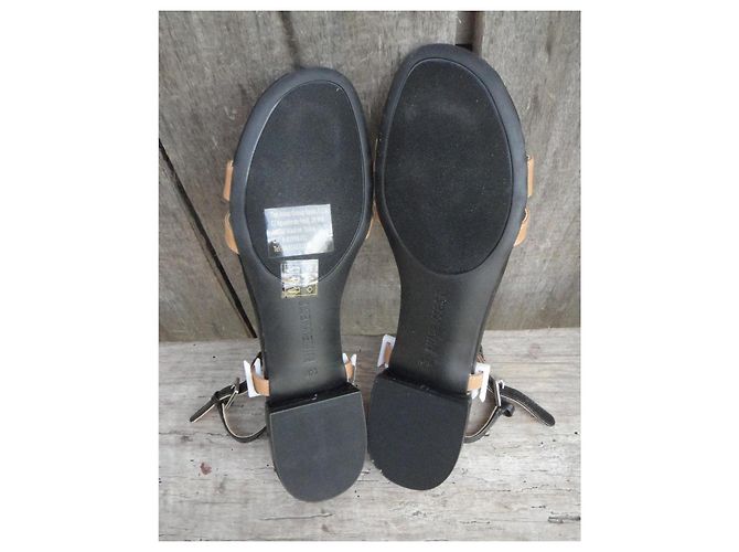Nine West Sandali Piatti in Pelle Marrone Nero - vista 5