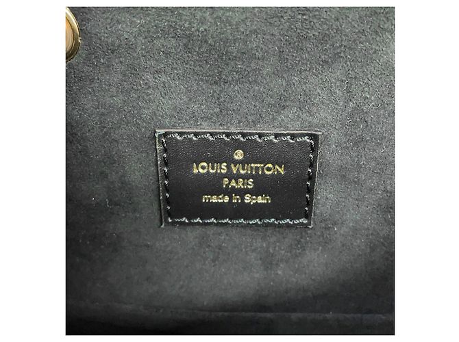 Zaino Louis Vuitton Monogram Empreinte Montsouris PM Nero Monogramma - vista 16
