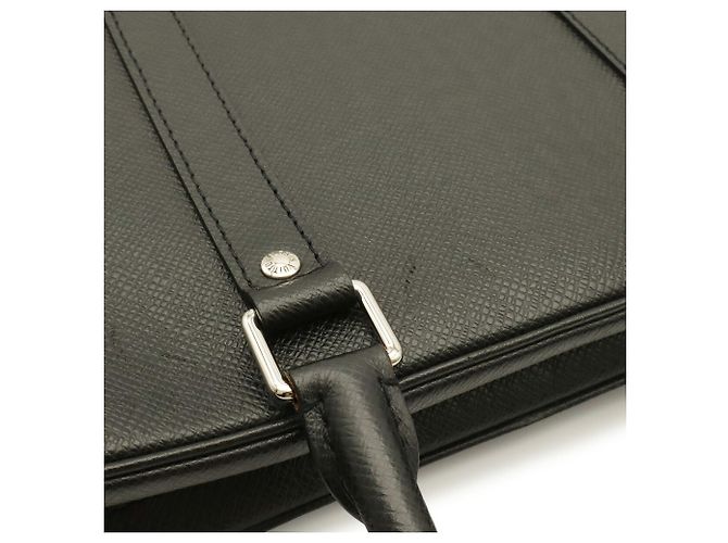 Borsa Louis Vuitton Taiga PDV Porte Documents Voyage PM Grigio - vista 5