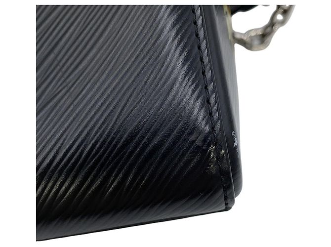 Borsa a tracolla con catena Louis Vuitton Epi Twist MM Nero - vista 10