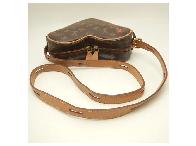 Borsa a tracolla Louis Vuitton Monogram Sac Coeur Marrone - vista 3