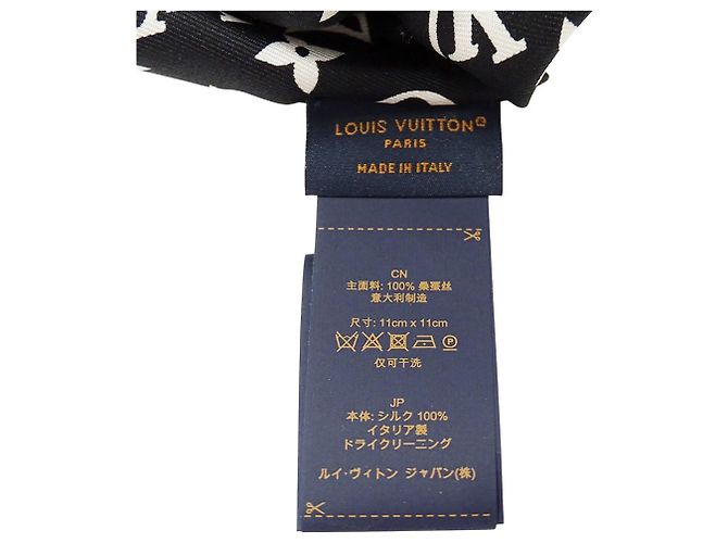 Scrunchie in seta Louis Vuitton in Noir Nero - vista 5