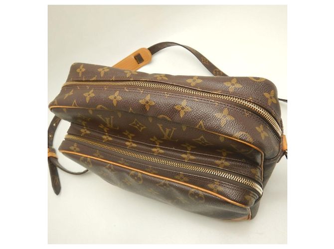Louis Vuitton Monogram Nile Schultertasche Braun - Ansicht 8