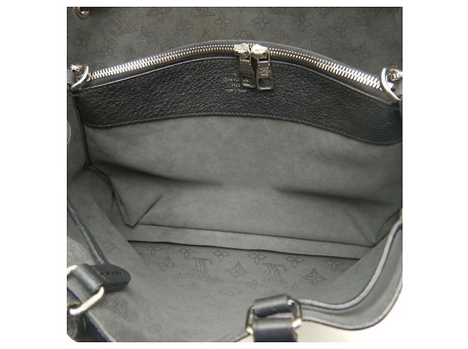Borsa Tote Louis Vuitton Mahina Bella Nero - vista 20