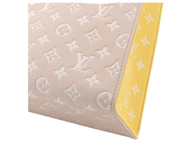 Borsa Tote Louis Vuitton Onthego MM Monogram Empreinte Marrone Beige - vista 10