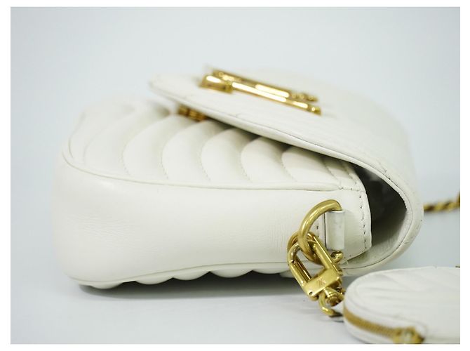 Louis Vuitton New Wave Multi Pochette in pelle trapuntata Bianco - vista 3