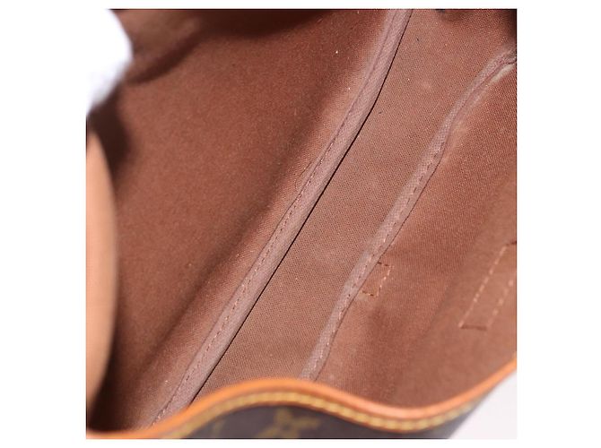 Louis Vuitton Saumur Canvas 30 Marrone - vista 5
