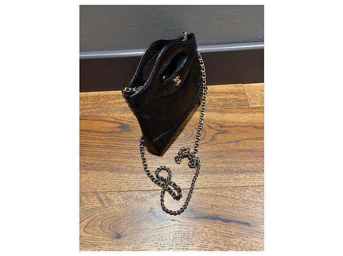 Borsa Chanel 31 Metiers D’art Black Flap Bag con catena Nero - vista 9