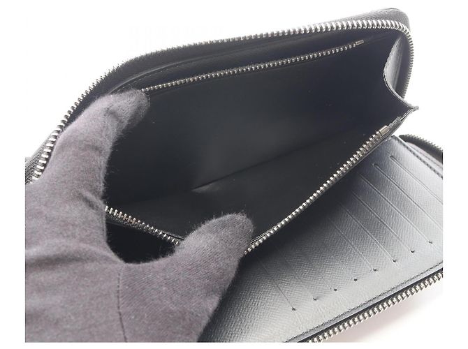 Zippy Louis Vuitton Long Bi-Fold Wallet in Black - view 4