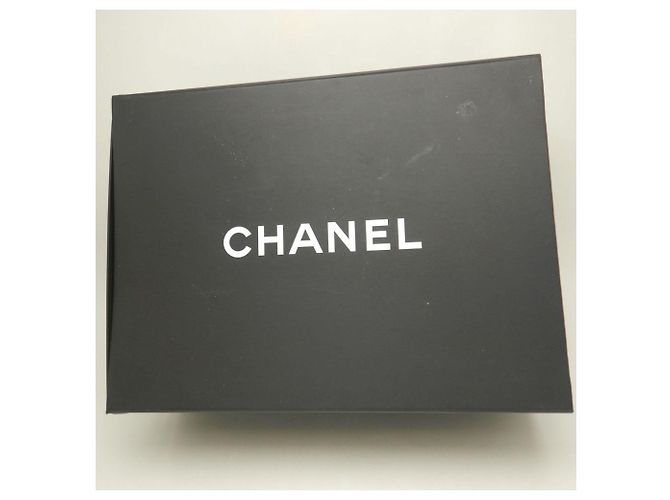 Borsa a tracolla Chanel Boy Chanel 25 Matelassé in blu - vista 23