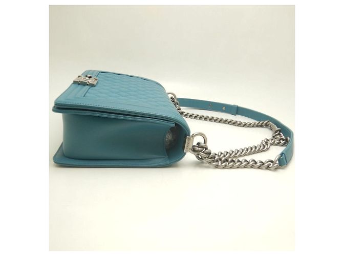 Borsa a tracolla Chanel Boy Chanel 25 Matelassé in blu - vista 6