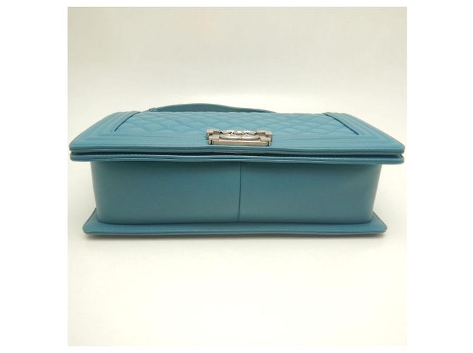 Borsa a tracolla Chanel Boy Chanel 25 Matelassé in blu - vista 7