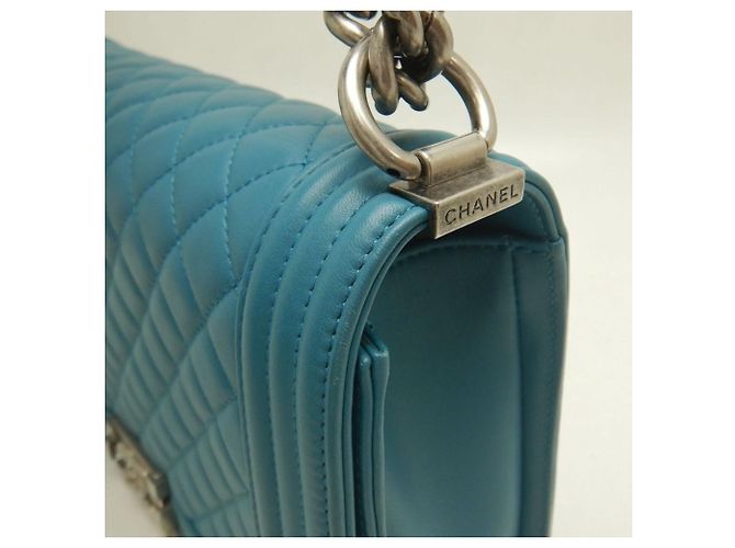 Borsa a tracolla Chanel Boy Chanel 25 Matelassé in blu - vista 9