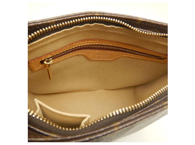 Sac à épaule Louis Vuitton Monogram Looping MM Marron - vue 5