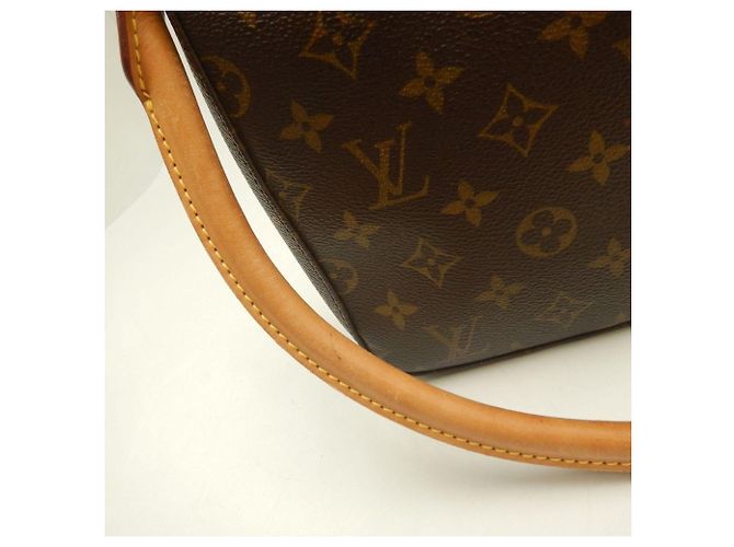 Sac à épaule Louis Vuitton Monogram Looping MM Marron - vue 9