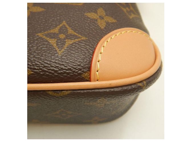 Borsa a tracolla Louis Vuitton Monogram Nano Boulogne Marrone - vista 11